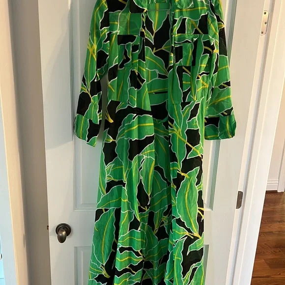 DVF wrap dress coverup. Size M - Picture 8 of 8